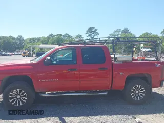 2008 Chevrolet Silverado 1500 Work Truck with VIN 2GCEC13C981113504, listed as a IAAI auction lot 42052052 with 290,072 mi miles and . Bid and sale history available at DreamBid. Image 14.