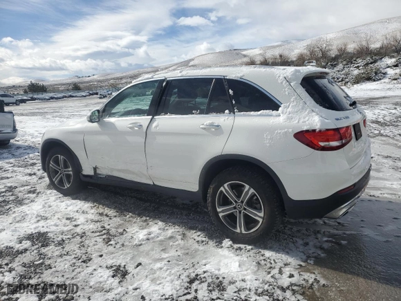 2019 Mercedes-Benz GLC with VIN WDC0G4KB3KV134101, listed as a Copart auction lot 51017475 with 60,794 mi miles and Salvage Title. Bid and sale history available at carsss.com. Image 2.