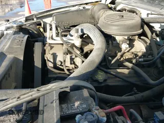 1998 Dodge Dakota SLT z VIN 1B7GL22Y6WS686210, wystawiony jako IAAI lot #41184877 z przebiegiem 152 555 mil mil oraz . Historia ofert i sprzedaży dostępna na DreamBid. Obrazek 14.