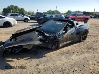 2015 Chevrolet Corvette Z51 2LT z VIN 1G1YK2D78F5116082, wystawiony jako Copart lot #55937055 z przebiegiem 76 119 mil mil oraz Szkoda całkowita • Salvage title. Historia ofert i sprzedaży dostępna na DreamBid. Obrazek 1.