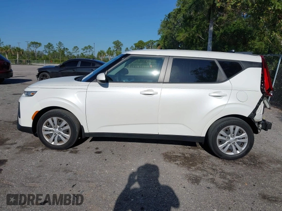 2021 Kia Soul S with VIN KNDJ23AU7M7737596, listed as a IAAI auction lot 42029726 with 36,743 mi miles. Bid and sale history available at carsss.com. Image 15.