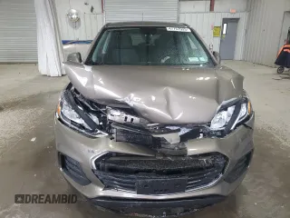 2020 Chevrolet Trax LS with VIN KL7CJKSB7LB334634, listed as a Copart auction lot 47757925 with 0 mi miles and Salvage Title. Bid and sale history available at carsss.com. Image 5.