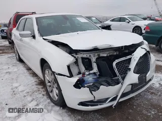 2016 Chrysler 300 with VIN 2C3CCAKGXGH142239, listed as a IAAI auction lot 41094789 with 88,516 mi miles. Bid and sale history available at carsss.com. Image 6.
