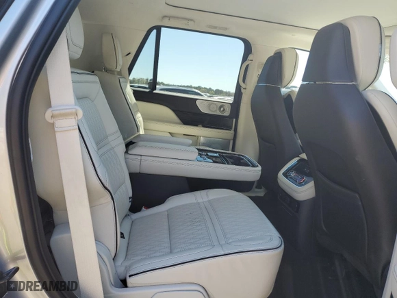 2021 Lincoln Navigator Black Label with VIN 5LMJJ2TT9MEL20938, listed as a Copart auction lot 48092264 with 36,161 mi miles. Bid and sale history available at carsss.com. Image 10.