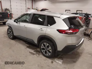 2022 Nissan Rogue SV with VIN 5N1BT3BB8NC696544, listed as a IAAI auction lot 41516760 with 24,679 mi miles. Bid and sale history available at carsss.com. Image 3.