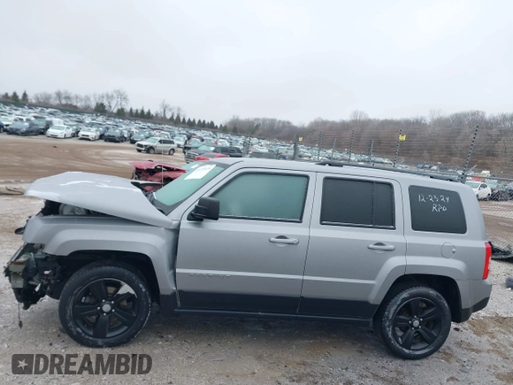 2016 Jeep Patriot High Altitude with VIN 1C4NJPFAXGD810878, listed as a IAAI auction lot 41225029 with 135,681 mi miles and . Bid and sale history available at DreamBid. Image 14.