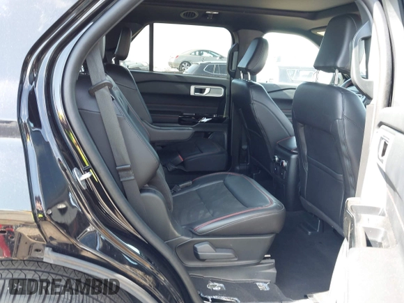 2023 Ford Explorer ST-Line z VIN 1FMSK8KH7PGC03436, wystawiony jako IAAI lot #42359119 z przebiegiem 5 261 mil mil oraz . Historia ofert i sprzedaży dostępna na DreamBid. Obrazek 8.