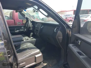 2008 Ford Expedition SSV with VIN 1FMFU15538LA39227, listed as a IAAI auction lot 41852393 with 273,503 mi miles. Bid and sale history available at carsss.com. Image 5.