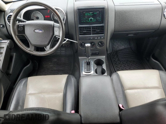 2007 Ford Explorer Sport Trac Limited z VIN 1FMEU53K67UA05013, wystawiony jako Copart lot #58660415 z przebiegiem 180 525 mil mil oraz Czysty tytuł • Clean title. Historia ofert i sprzedaży dostępna na DreamBid. Obrazek 8.