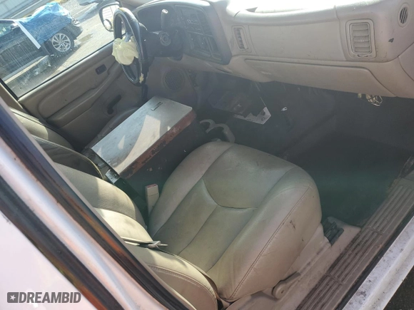 2006 Chevrolet Silverado 1500 Work Truck with VIN 3GCEC14X06G253088, listed as a Copart auction lot 43375235 with 239,459 mi miles and Salvage Title. Bid and sale history available at carsss.com. Image 8.