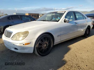 2000 Mercedes-Benz S-Class with VIN WDBNG70J1YA081484, listed as a Copart auction lot 47897495 with 148,659 mi miles and Clean Title. Bid and sale history available at carsss.com. Image 1.