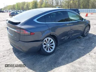 2016 Tesla Model X 70D with VIN 5YJXCAE26GF027267, listed as a IAAI auction lot 41915898 with Not Provided miles and . Bid and sale history available at DreamBid. Image 4.