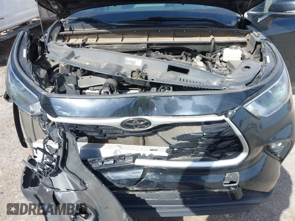 2023 Toyota Highlander L z VIN 5TDKDRBH8PS039060, wystawiony jako IAAI lot #41794375 z przebiegiem 47 745 mil mil oraz . Historia ofert i sprzedaży dostępna na DreamBid. Obrazek 10.