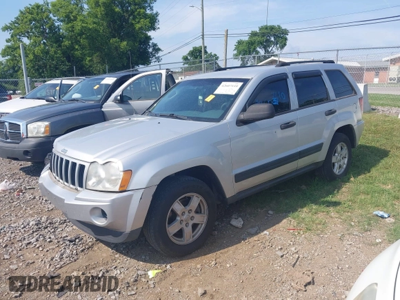 2006 Jeep Grand Cherokee Laredo with VIN 1J4GS48K56C260532, listed as a IAAI auction lot 42607110 with 153,110 mi miles and . Bid and sale history available at DreamBid. Image 2.