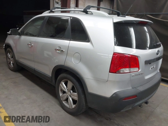 2012 Kia Sorento EX with VIN 5XYKU4A20CG290324, listed as a IAAI auction lot 41703467 with 132,168 mi miles. Bid and sale history available at carsss.com. Image 3.