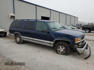 1996 Chevrolet Suburban with VIN 1GNEC16R8TJ359059, listed as a Copart auction lot 86344584 with 390,115 mi miles and Salvage Title. Bid and sale history available at carsss.com. Image 4.