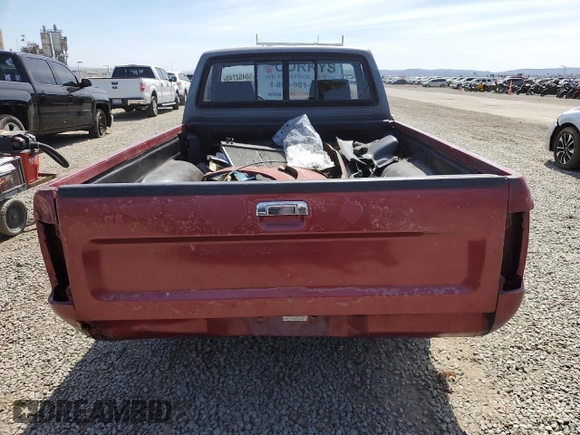 1993 Toyota Pickup z VIN 4TARN81A8PZ090398, wystawiony jako Copart lot #50452745 z przebiegiem Nie podano mil oraz Szkoda całkowita • Salvage title. Historia ofert i sprzedaży dostępna na DreamBid. Obrazek 6.