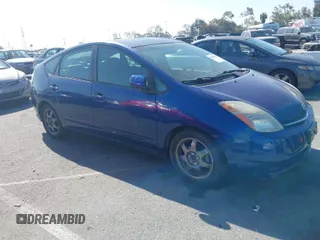 2008 Toyota Prius with VIN JTDKB20U887815566, listed as a IAAI auction lot 41997001 with 238,639 mi miles. Bid and sale history available at carsss.com. Image 1.