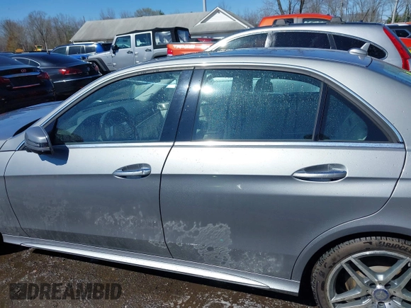 2014 Mercedes-Benz E 550 Sport with VIN WDDHF9BB0EB040245, listed as a IAAI auction lot 41817415 with 162,238 mi miles and . Bid and sale history available at DreamBid. Image 14.