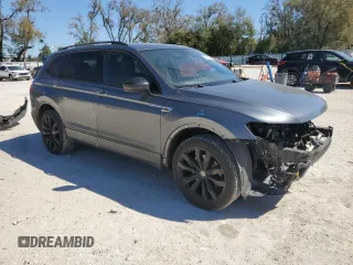 2021 Volkswagen Tiguan SE with VIN 3VV3B7AX9MM090023, listed as a Copart auction lot 47626795 with 123,202 mi miles and Non Repairable. Bid and sale history available at DreamBid. Image 4.