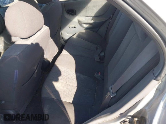 2005 Hyundai Accent GLS z VIN KMHCG45C25U623618, wystawiony jako IAAI lot #42140996 z przebiegiem 184 852 mil mil oraz . Historia ofert i sprzedaży dostępna na DreamBid. Obrazek 8.