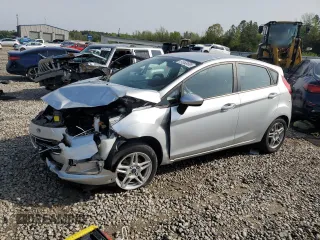 2019 Ford Fiesta SE with VIN 3FADP4EJ5KM116449, listed as a Copart auction lot 51653695 with 53,129 mi miles and Salvage Title. Bid and sale history available at carsss.com. Image 1.