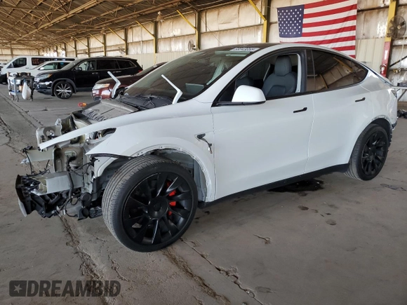 2021 Tesla Model Y Long Range z VIN 5YJYGDEE2MF243858, wystawiony jako Copart lot #58043055 z przebiegiem 24 128 mil mil oraz Szkoda całkowita • Salvage title. Historia ofert i sprzedaży dostępna na DreamBid. Obrazek 1.