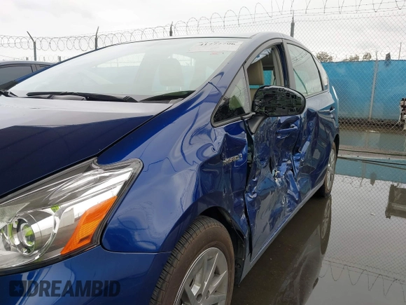 2015 Toyota Prius Two with VIN JTDZN3EUXFJ021995, listed as a IAAI auction lot 41777796 with 81,098 mi miles and . Bid and sale history available at DreamBid. Image 6.