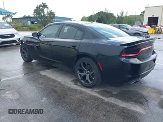 2020 Dodge Charger SXT z VIN 2C3CDXBG4LH238412, wystawiony jako IAAI lot #42494489 z przebiegiem 102 337 mil mil oraz . Historia ofert i sprzedaży dostępna na DreamBid. Obrazek 3.