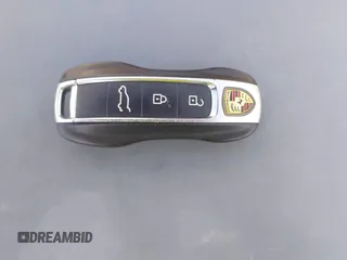 2021 Porsche Cayenne z VIN WP1AA2AY2MDA02749, wystawiony jako IAAI lot #41944514 z przebiegiem 97 493 mil mil oraz . Historia ofert i sprzedaży dostępna na DreamBid. Obrazek 11.