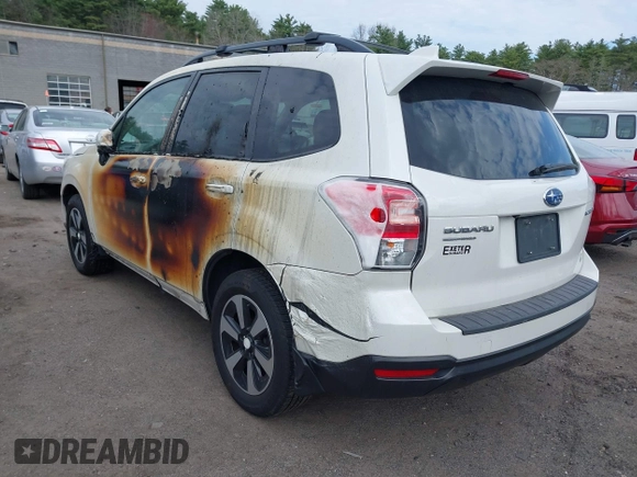 2018 Subaru Forester Premium with VIN JF2SJAEC4JH425448, listed as a IAAI auction lot 42107508 with 147,606 mi miles. Bid and sale history available at carsss.com. Image 3.