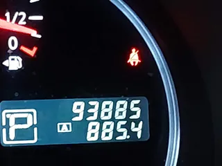 2016 Nissan Quest SV z VIN JN8AE2KP2G9153534, wystawiony jako IAAI lot #41551506 z przebiegiem 93 885 mil mil oraz . Historia ofert i sprzedaży dostępna na DreamBid. Obrazek 16.
