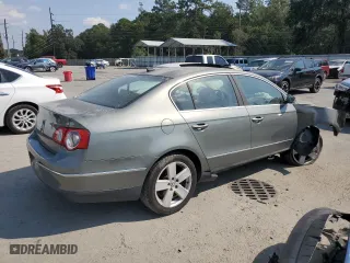 2008 Volkswagen Passat Sedan Komfort with VIN WVWAK73C58E002497, listed as a Copart auction lot 76046064 with 207,183 mi miles and Salvage Title. Bid and sale history available at carsss.com. Image 3.