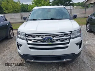 2018 Ford Explorer XLT z VIN 1FM5K7D8XJGA91825, wystawiony jako IAAI lot #42387991 z przebiegiem Nie podano mil oraz . Historia ofert i sprzedaży dostępna na DreamBid. Obrazek 12.