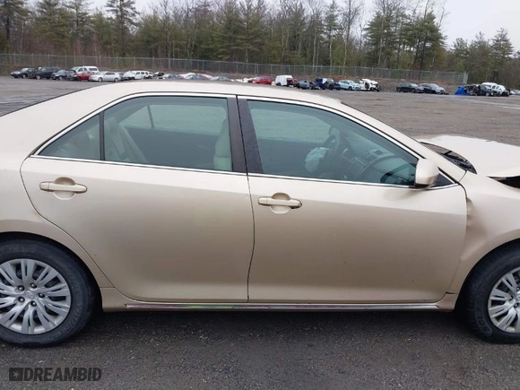 2012 Toyota Camry L with VIN 4T4BF1FKXCR268123, listed as a IAAI auction lot 41791632 with NaN miles. Bid and sale history available at carsss.com. Image 14.