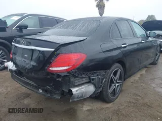 2019 Mercedes-Benz E-Class E 300 with VIN WDDZF4JB8KA526831, listed as a IAAI auction lot 41803511 with 120,412 mi miles. Bid and sale history available at carsss.com. Image 4.