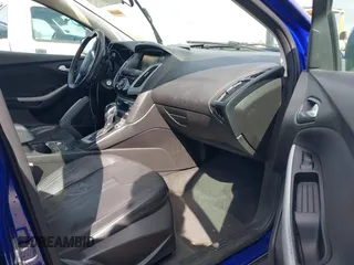 2013 Ford Focus SE with VIN 1FADP3F27DL138703, listed as a IAAI auction lot 41797537 with 128,070 mi miles. Bid and sale history available at carsss.com. Image 5.