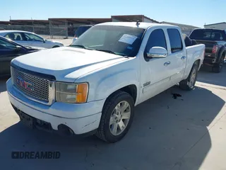 2008 GMC Sierra 1500 SLE1 z VIN 3GTEC13J48G183191, wystawiony jako IAAI lot #41400811 z przebiegiem 249 798 mil mil oraz . Historia ofert i sprzedaży dostępna na DreamBid. Obrazek 19.
