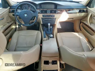2006 BMW 3 Series 330i with VIN WBAVB33596PS16810, listed as a Copart auction lot 61655555 with 114,060 mi miles and Salvage title. Bid and sale history available at DreamBid. Image 8.