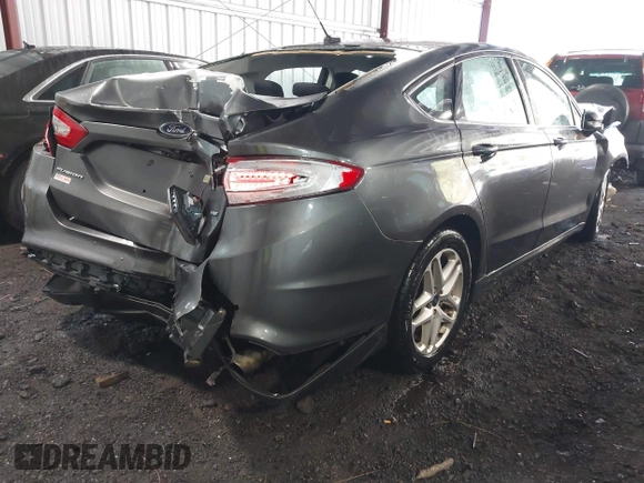 2015 Ford Fusion SE with VIN 1FA6P0H74F5105133, listed as a IAAI auction lot 41212659 with 186,378 mi miles. Bid and sale history available at carsss.com. Image 4.