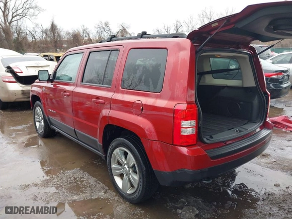 2014 Jeep Patriot Latitude with VIN 1C4NJRFB6ED507548, listed as a IAAI auction lot 41344760 with 120,339 mi miles. Bid and sale history available at carsss.com. Image 3.