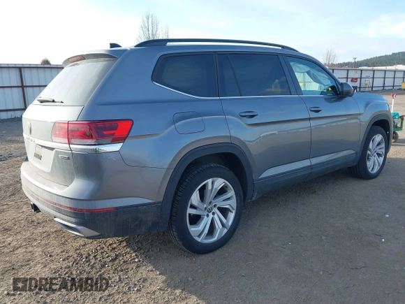 2022 Volkswagen Atlas 3.6L V6 SE w/Technology with VIN 1V2HR2CA4NC523017, listed as a IAAI auction lot 41754371 with 23,745 mi miles. Bid and sale history available at carsss.com. Image 4.