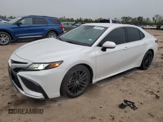 2022 Toyota Camry XSE z VIN 4T1K61AK1NU617495, wystawiony jako Copart lot #50467425 z przebiegiem 39 500 mil mil oraz Czysty tytuł • Clean title. Historia ofert i sprzedaży dostępna na DreamBid. Obrazek 1.