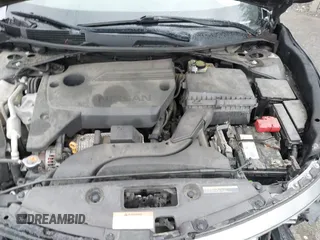 2015 Nissan Altima 2.5 S with VIN 1N4AL3AP3FN917170, listed as a IAAI auction lot 41967374 with 173,633 mi miles. Bid and sale history available at carsss.com. Image 10.