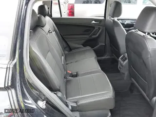 2019 Volkswagen Tiguan SE with VIN 3VV2B7AX3KM024186, listed as a IAAI auction lot 41813979 with 48,525 mi miles. Bid and sale history available at carsss.com. Image 8.