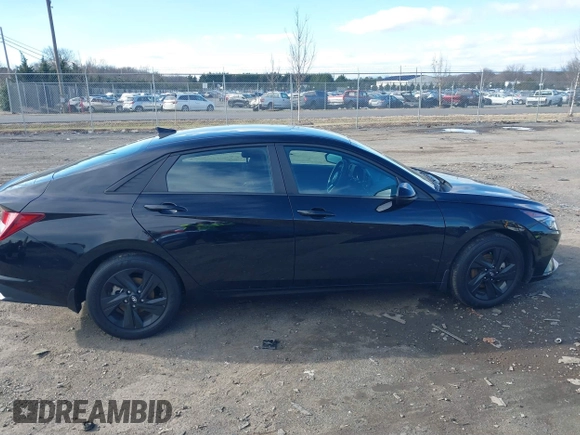 2023 Hyundai Elantra SEL z VIN KMHLM4AG3PU453371, wystawiony jako IAAI lot #41239165 z przebiegiem 40 980 mil mil oraz . Historia ofert i sprzedaży dostępna na DreamBid. Obrazek 13.