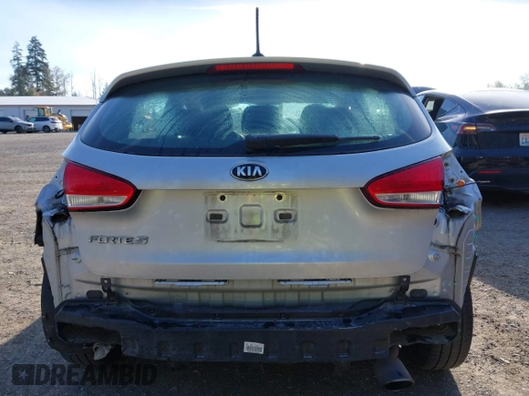 2018 Kia Forte5 LX with VIN KNAFK5A87J5772647, listed as a IAAI auction lot 42003515 with 72,361 mi miles. Bid and sale history available at carsss.com. Image 17.
