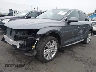 2018 Audi Q5 Premium Plus with VIN WA1BNAFY7J2106037, listed as a IAAI auction lot 41282887 with 81,170 mi miles. Bid and sale history available at carsss.com. Image 19.