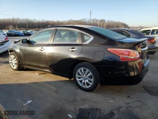 2013 Nissan Altima 2.5 S with VIN 1N4AL3AP3DC228027, listed as a Copart auction lot 48320825 with 136,827 mi miles and Salvage Title. Bid and sale history available at carsss.com. Image 2.