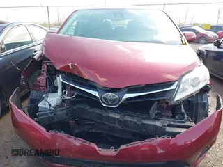 2018 Toyota Sienna LE Auto Access Seat with VIN 5TDKZ3DC6JS937924, listed as a IAAI auction lot 42000189 with 91,188 mi miles. Bid and sale history available at carsss.com. Image 6.